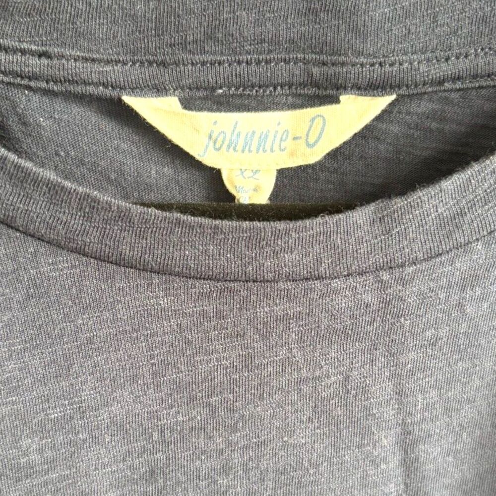 ✨ Johnnie-O Lydia Eyelet Puff Sleeve Blouse Navy Blue Tee XL ✨ - Picture 6 of 6